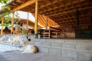 Exterior - Areni Wine Art (Areni)