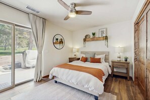 3 Schlafzimmer, Schreibtisch, Bügeleisen/Bügelbrett, kostenloses WLAN