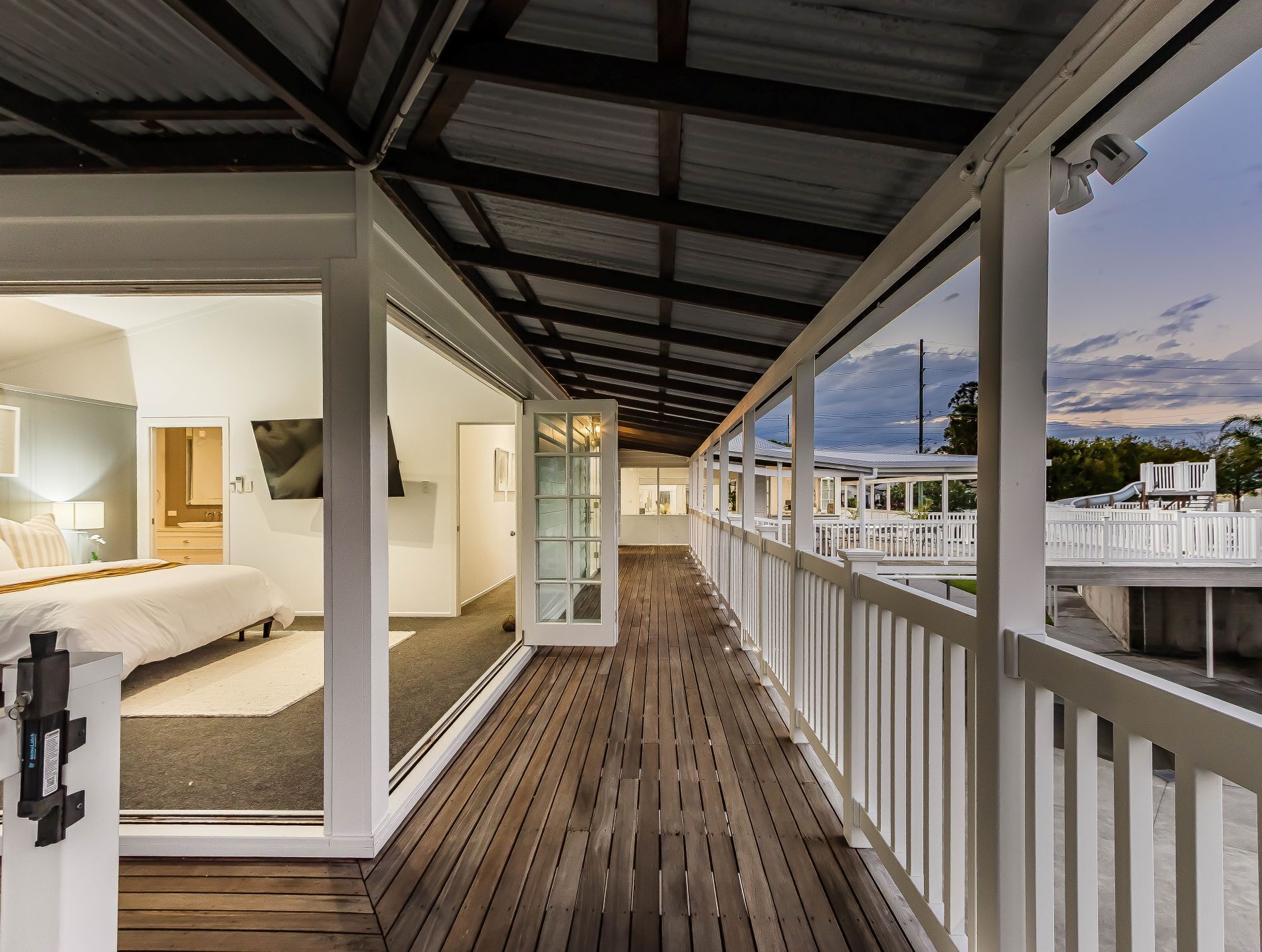 8 bedrooms, desk, iron/ironing board, free WiFi