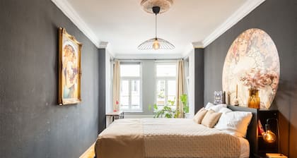 4 People - Designer Apartment