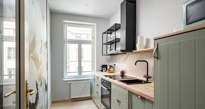 4 People - Designer Apartment