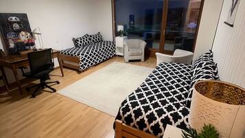 3 chambres, fer et planche Ă  repasser, Wi-Fi, draps fournis