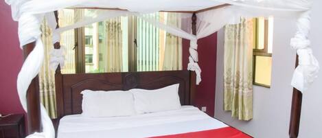 3 camere, Wi-Fi, lenzuola