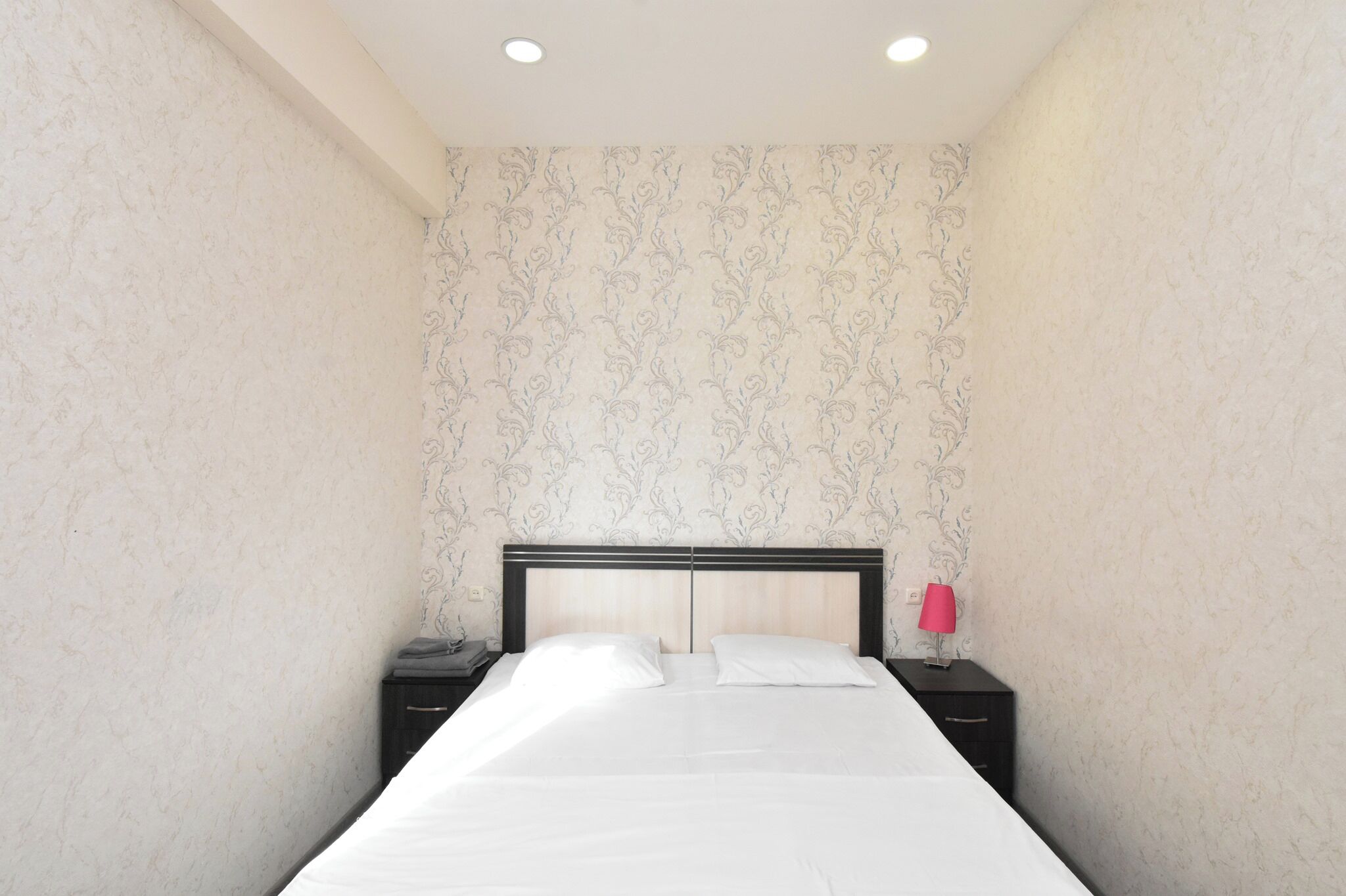 1 bedroom, blackout drapes, iron/ironing board, free WiFi