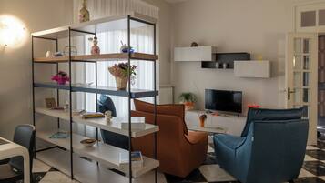 32-inch flat-screen TV with digital channels