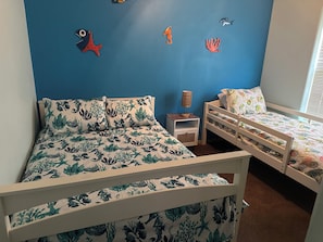 3 bedrooms, free WiFi, bed sheets