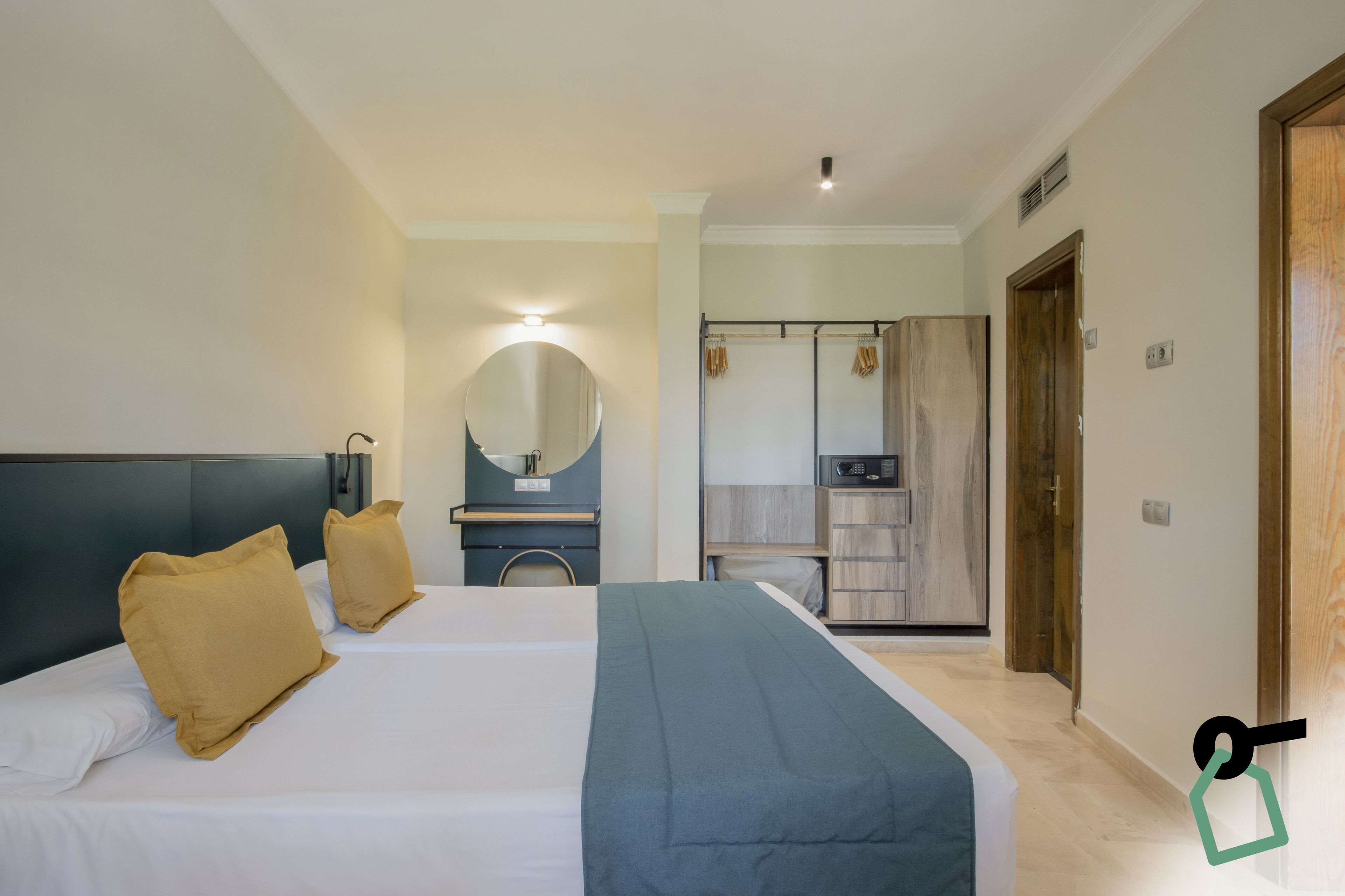 1 bedroom, minibar, in-room safe, free cots/infant beds