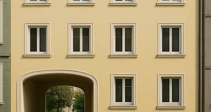 Aurora Living – 15 Min Airport | Business Design Apartments