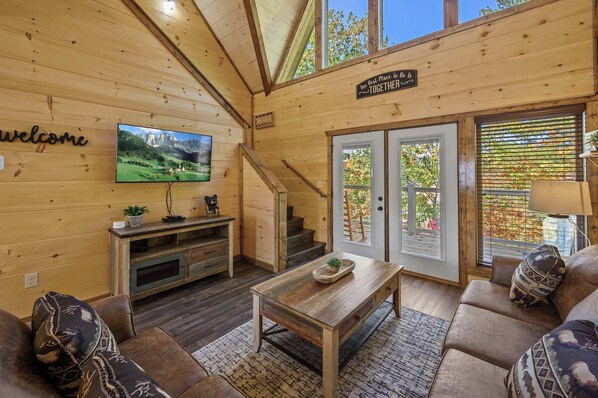 TV, fireplace, offices