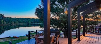 Lake Front - Spacious - Outdoor