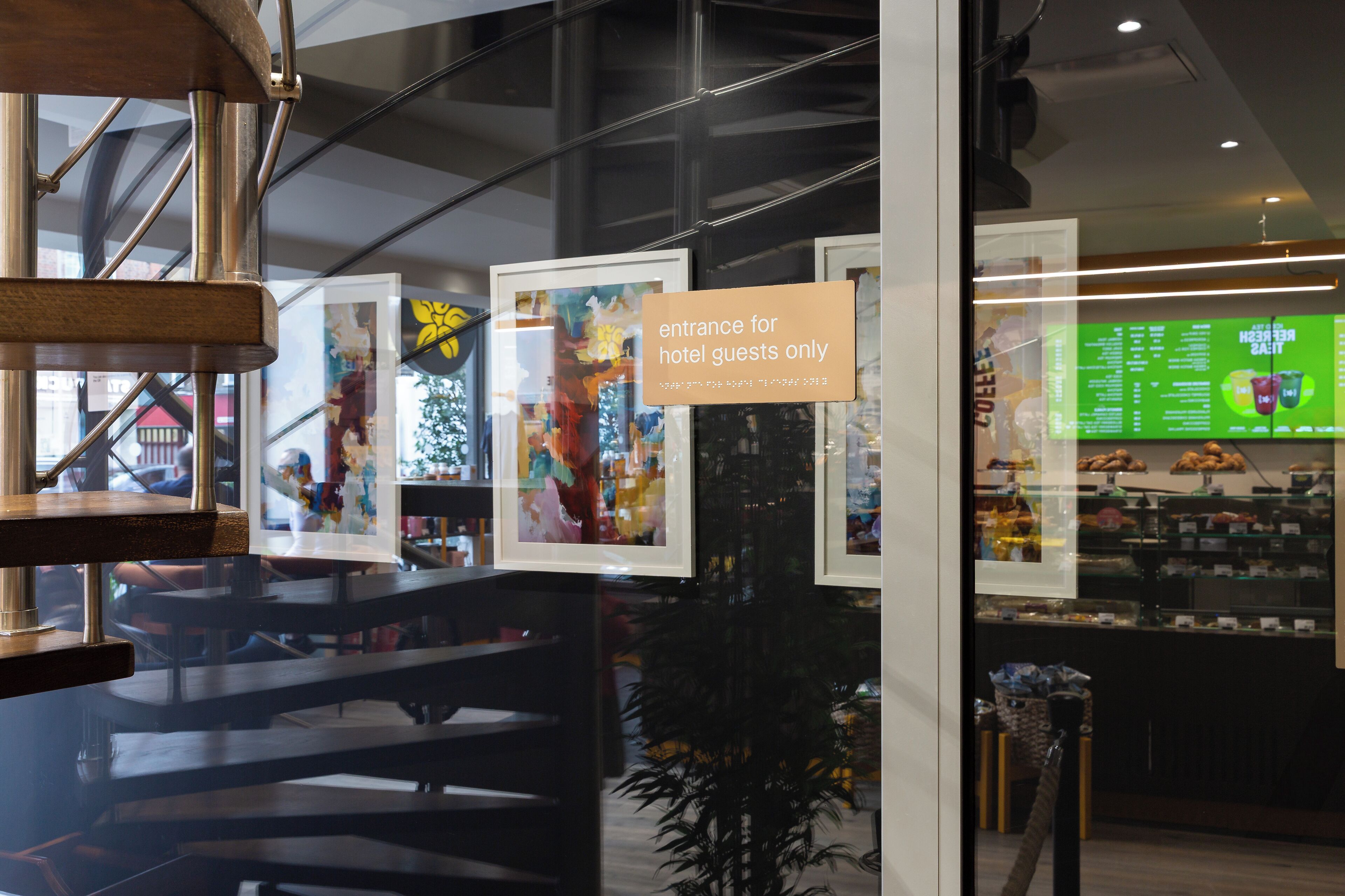 Daily continental breakfast (GBP 15 per person)