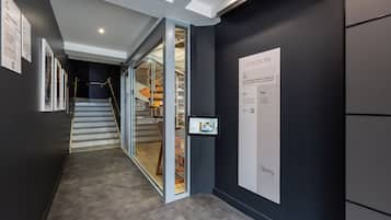Check-in-/Check-out-Schalter