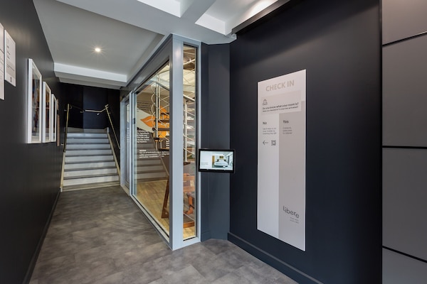 Mostrador de check-in y check-out