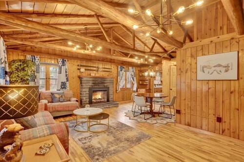 Modern & Rustic Pocono Cabin | Fireplace | Firepit