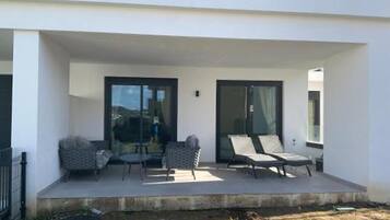 Apartment | Terrace/patio