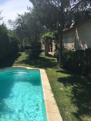 House near village with garden, swimming pool, air conditioning