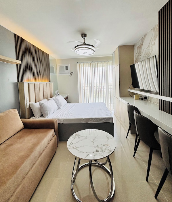 Condo, 1 Bedroom, Accessible, Balcony