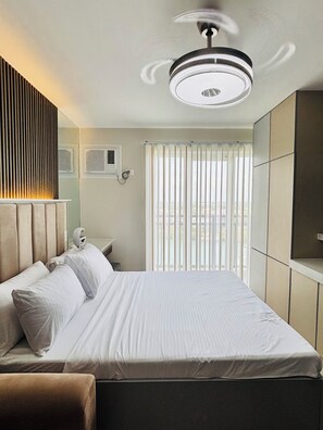 1 bedroom - Modern Condo Room With City View (Iloilo)