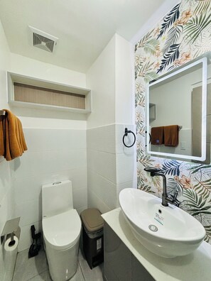 Condo, 1 Bedroom, Accessible, Balcony | Bathroom - Modern Condo Room With City View (Iloilo)