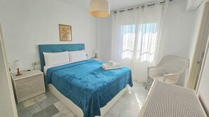 3 slaapkamers, een strijkplank/strijkijzer, gratis wifi