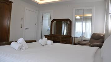 4 slaapkamers, een strijkplank/strijkijzer, wifi, beddengoed