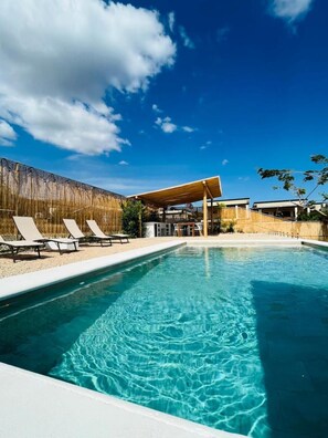 Casa, 2 quartos, para fumantes, piscina particular | Piscina | Piscina externa