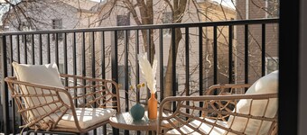 New Spacious 3BR Designer Home with Quick PATH Access to Manhattan!