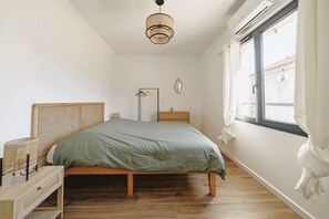 3 chambres, fer et planche à repasser, lit parapluie, Wi-Fi gratuit