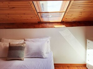 Appartement Confort | 1 chambre, couette en duvet d'oie, fer et planche à repasser