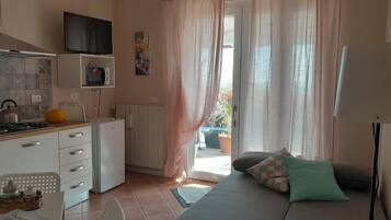 1 bedroom, iron/ironing board, travel crib, WiFi