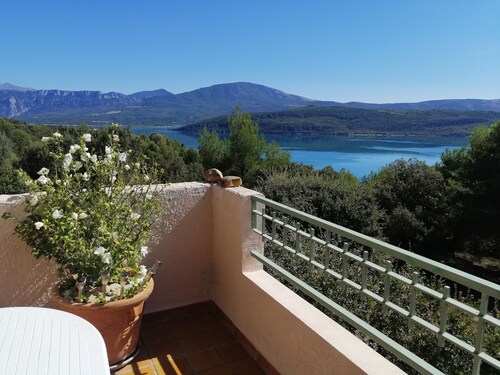 3 pièces 55 m2, terrasse 15 m2, vue imprenable ,4 personnes,  clim, WIFI