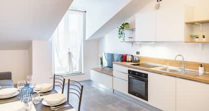 KHL apartments