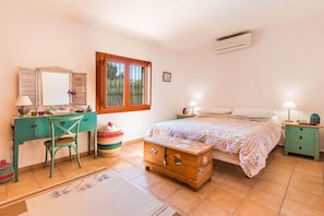 Villa | 4 bedrooms - Fanila in J vea With 4 Bedrooms and 3 Bathrooms (Javea)