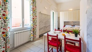 Apartment - Apartment Vernazzola In Genova (Genoa)