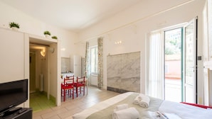 Apartment - Apartment Vernazzola In Genova (Genoa)