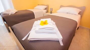 4 Schlafzimmer, Bügeleisen/Bügelbrett, WLAN, Bettwäsche
