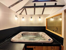 Ropa de cama de alta calidad y minibar 