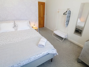 1 quarto, individualmente decorados, individualmente mobiliados