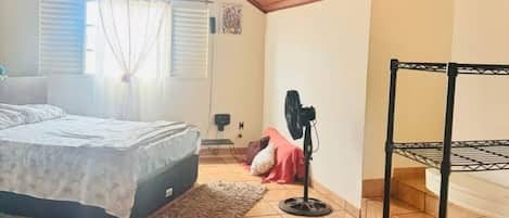 6 camere