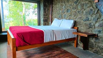 1 chambre, bureau, fer et planche à repasser, Wi-Fi