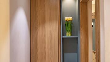 Kahden hengen deluxe-huone | Työpöytä, ilmainen Wi-Fi