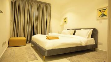 Standaard appartement, 1 slaapkamer, uitzicht op binnenplaats | 1 slaapkamer, geluiddichte muren, een strijkplank/strijkijzer