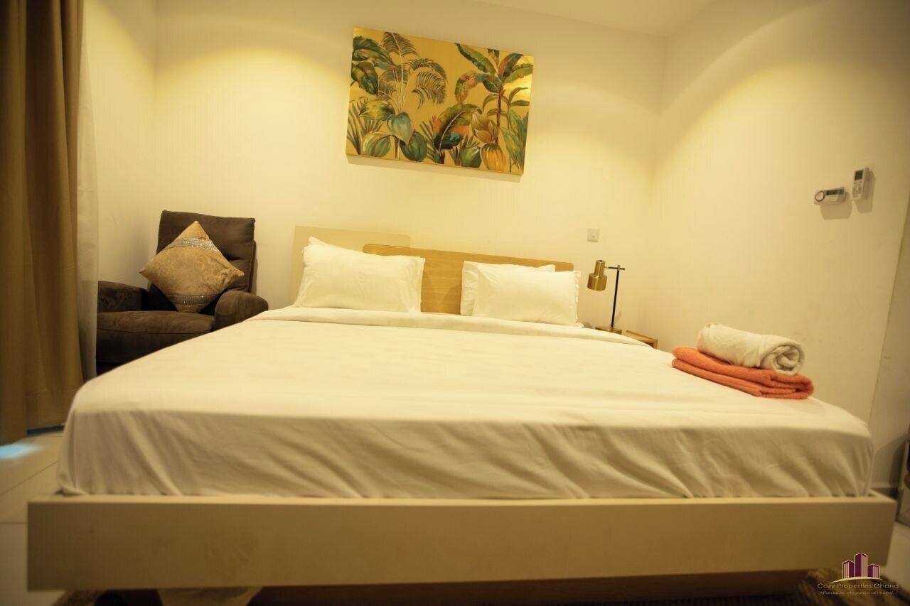 Suite monolocale Luxury, balcone, vista città | Insonorizzazione, ferro/asse da stiro, Wi-Fi gratuito