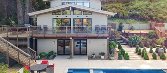 LUX Private Modern Villa | Pool, Spa, & Dogs OK