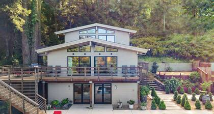 LUX Private Modern Villa | Pool, Spa, & Dogs OK