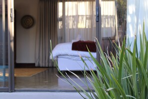 Luxury Double Room | Laptop workspace, free WiFi