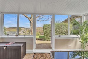 Interior - Cozy 2 Bedroom Cottage (Hexham Area)