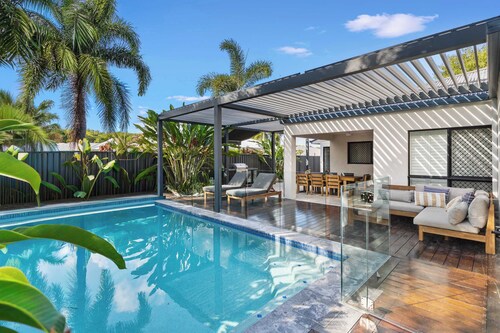 Beachside Family Oasis w/ Private Pool & BBQ