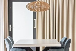 Dining - Suites at Sea - Directly on the beach in Vlissingen (Vlissingen)