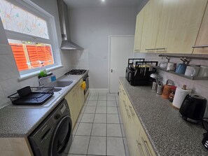 Private kitchen - Stylish East London Stay | 2-Bed in Forest Gate (Greater London)